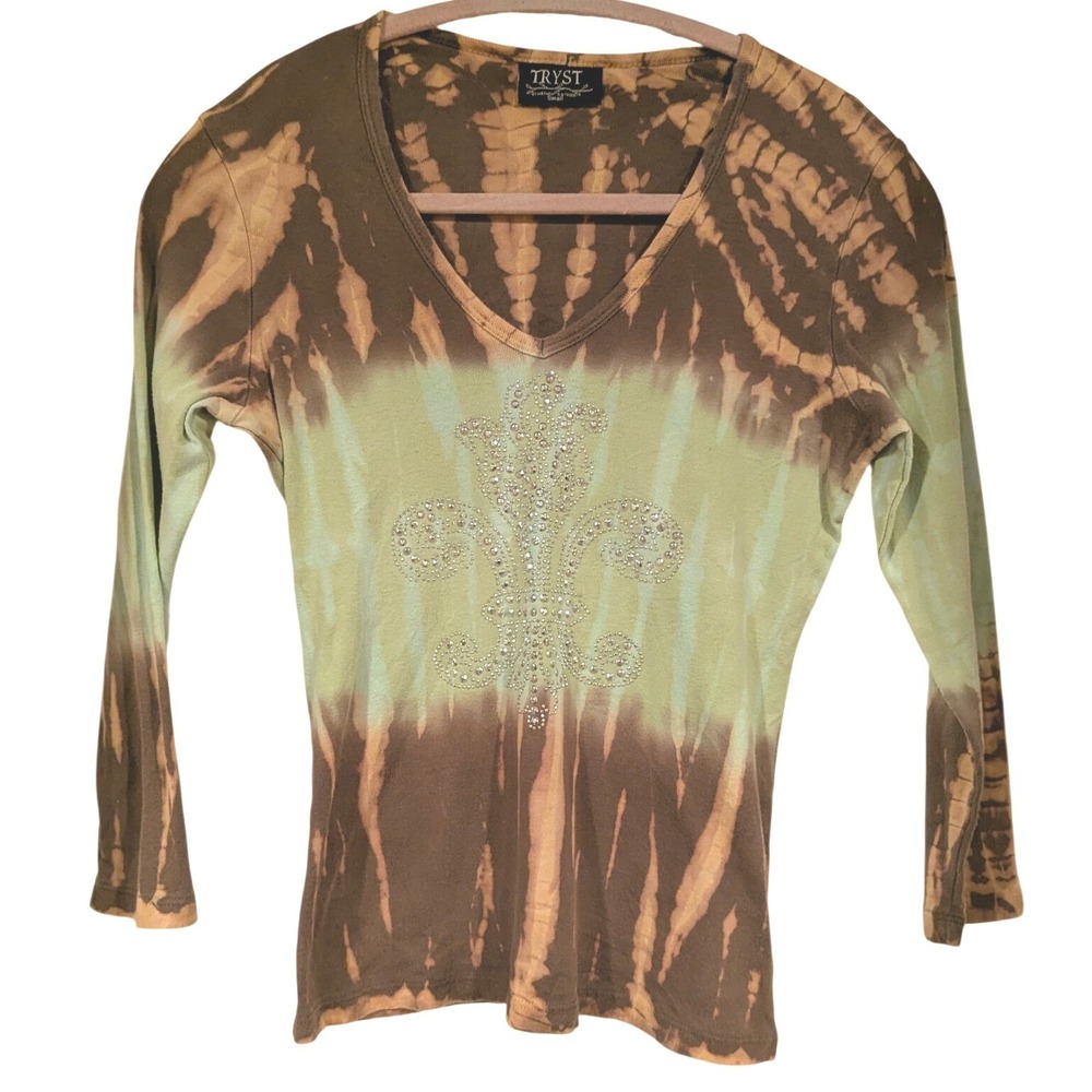Tryst by Mathew Tie Dye Fleur De Lis Rhinestone V-Neck Top Brown Green Small Y2K